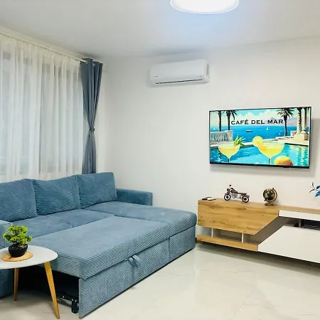 Sea Breeze Apartament *