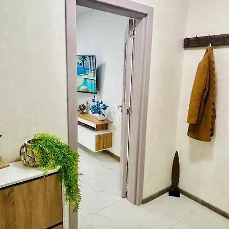 Sea Breeze Apartament *