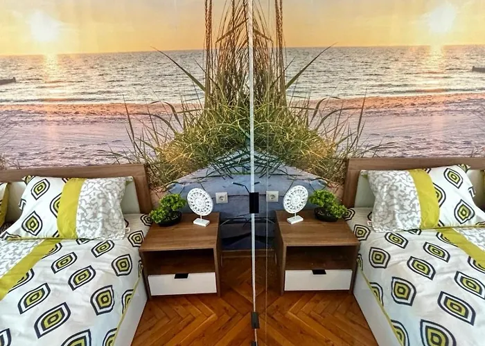 Sea Breeze Апартамент *